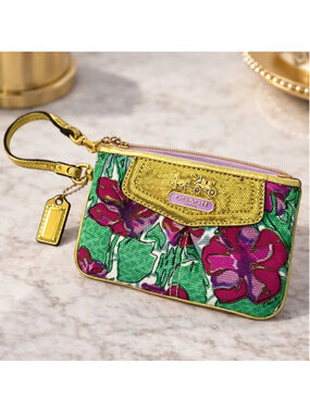 COACH Vintage Ashley Iris Collection Wristlet – Floral Print with Gold Accents
